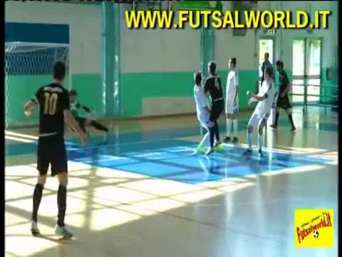 26/4/14 SERIE A2 Toniolo - Futsal Tridentina . . . play-out (andata)