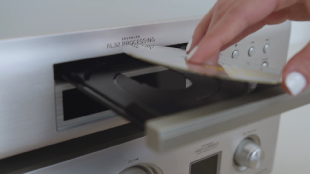 Denon DCD-900NE CD Player with Advanced AL32 Processing Plus and USB