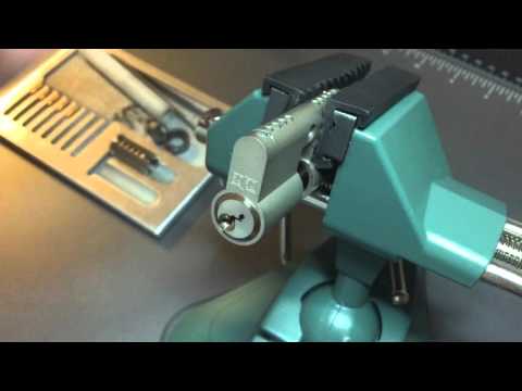 [114] Gege AP2000 Euro Profile Cylinder Picked and Gutted