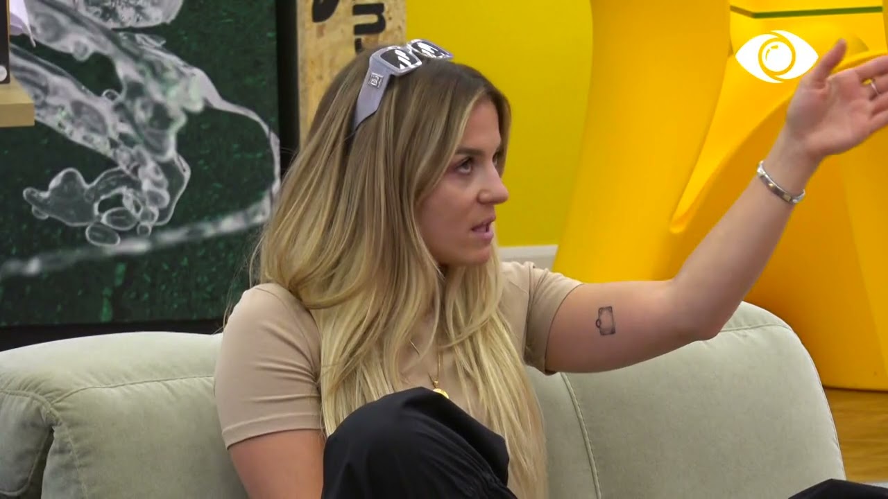 Jetojmë në një shtëpi/ Nita-Kristit: Më ke bërë të ndihem keq