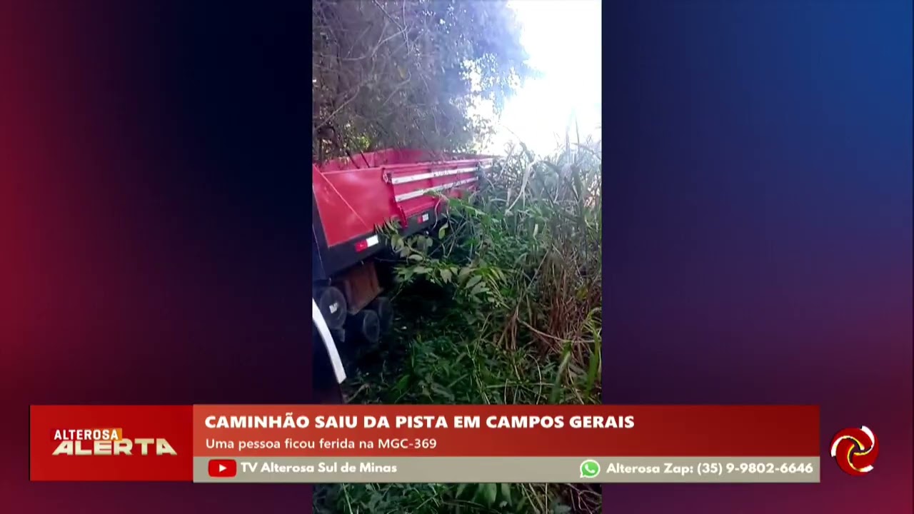 Caminhão sai da pista e deixa motorista ferido em Campos Gerais