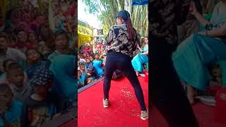 Download lagu #RatnaAntika #Kendang_cilik Ratna Antika feat kendang cilik live di Tuban bumi wali mp3 Download lagu #RatnaAntika #Kendang_cilik Ratna Antika feat kendang cilik live di Tuban bumi wali mp3