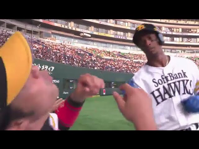 【1回裏】今日も渾身の右アッパー炸裂‼ ホークス・グラシアル 第12号先制2ラン‼ 2019/6/6 H-D