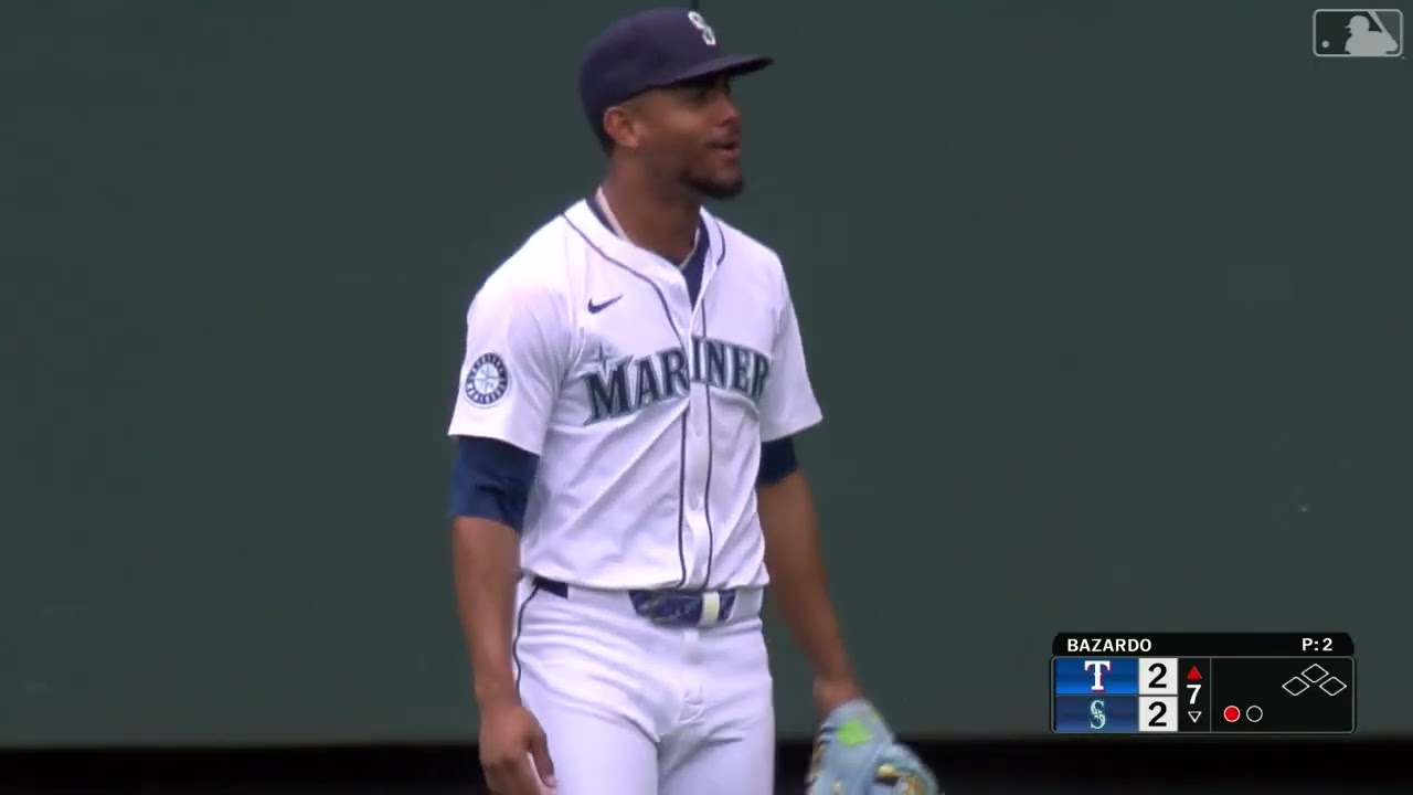 FLASHING LEATHER: Watch Julio Rodríguez's Best Catches from the Mariners 2025 Season