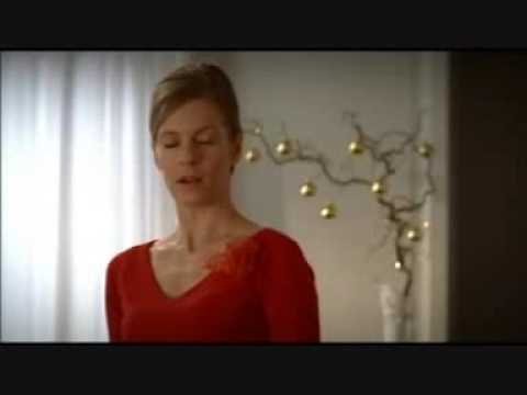 Christoph Waltz goes shirtless (Zürcher Verlobung)