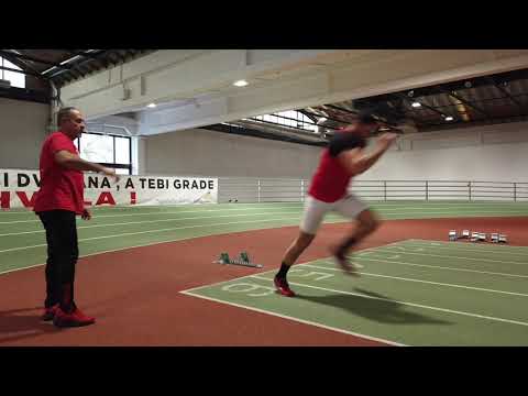 ℝ𝕦𝕟𝕟𝕚𝕟𝕘 𝕗𝕠𝕣 𝔹𝕠𝕩𝕚𝕟𝕘 𝕨𝕚𝕥𝕙 𝔽𝕚𝕝𝕚𝕡 ℍ𝕣𝕘𝕠𝕧𝕚𝕔 𝕒𝕟𝕕 𝔻𝕣. ℙ𝕖𝕕𝕣𝕠 𝔻𝕚𝕒𝕫