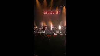 Beverley Knight feat. Aaron Sokell - Private Number (Cardiff Oct 2017)