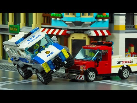 Lego City Police Truck Prisoner Transport Crash
