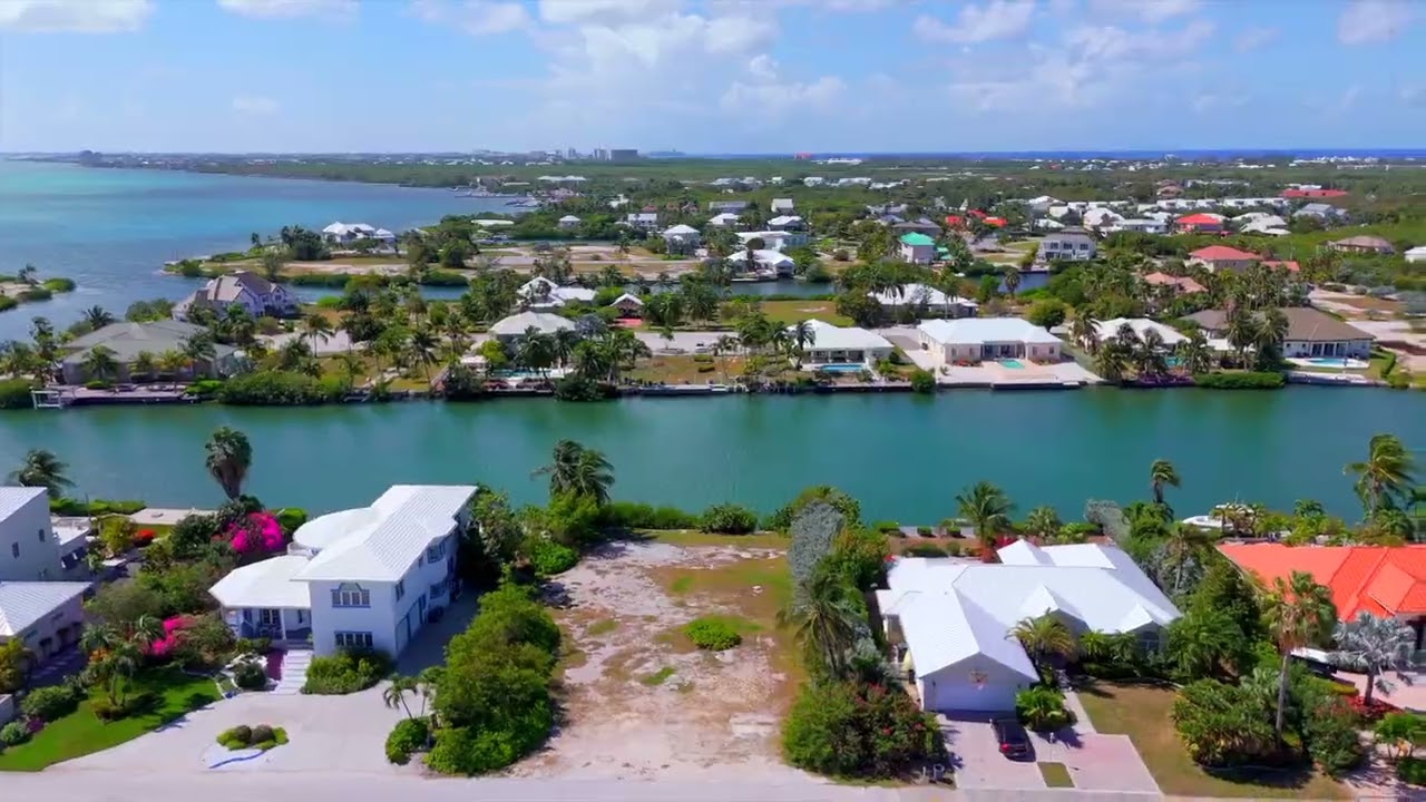 THE SHORES CANAL FRONT LOT