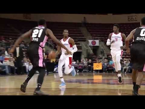 Johnathan Motley goes for 29 PTS, 15 REB vs. Suns