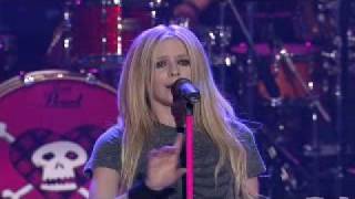 AVRIL LAVIGNE-EVERYTHING BACK BUT YOU(LIVE)