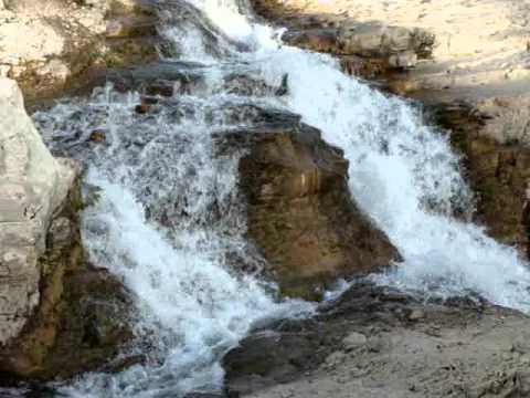 Onig Voorhaen - The Waterfall