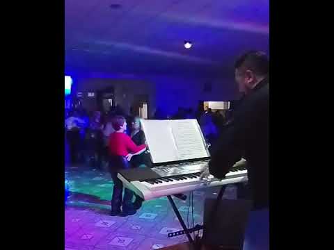 Ariel Martinez y su teclado Mágico general Alvear Mendoza Argentina 