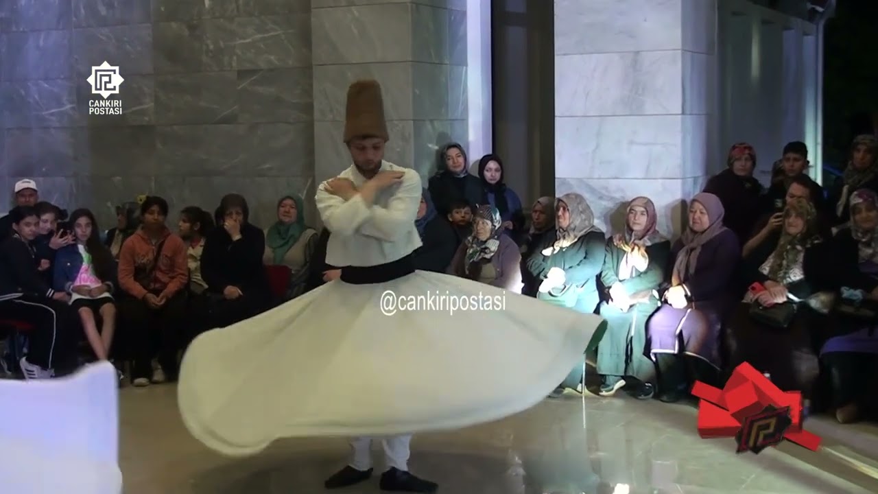 Kiraz festivalinde semazenler yağmur dinlemedi