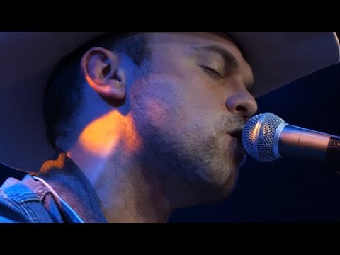 Sammy Arriaga - Tennessee Whiskey (Spanglish Acoustic Cover) LIVE in Concert