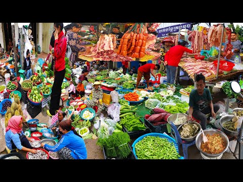 Morning Fresh Food  in Takhmao market, the biggest market in Takhmao City, Kandal Province
