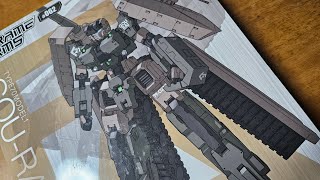深夜のプラモごっつ。しばらくは寝たらだめなので、？。フレームアームズ。七０式一型。轟雷2。日本のロボットプラモデル。みっくすろーるファミリー。