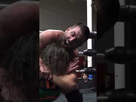 JT Dunn taps out Davienne ( Chaotic Wrestling + The Unit )