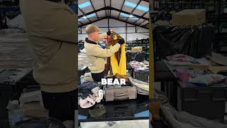 Download lagu Lost suitcase mp3 Download lagu Lost suitcase mp3