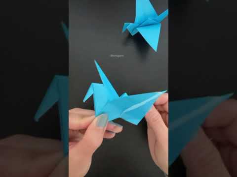 How to fold Flapping Origami Crane  (Traditional) #Shorts