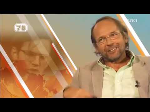 Ole Paus later som om han er AKP-MLer (1970)