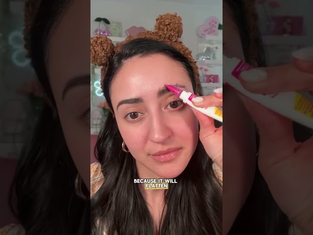 Vídeo relacionado con NYX Professional Makeup The Brow Glue Crazy Lift, Gel Laminador de Cejas, 24H Fijación Extrafuerte, Cepillo Integrado, Transparente, 1 ud.