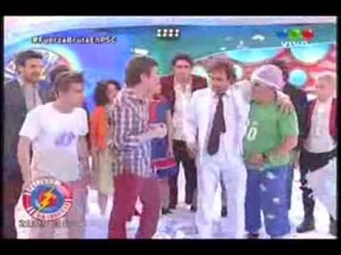 Nazareno el ganador de Celebrity Splash! Peligro Sin Codificar 03/09/13