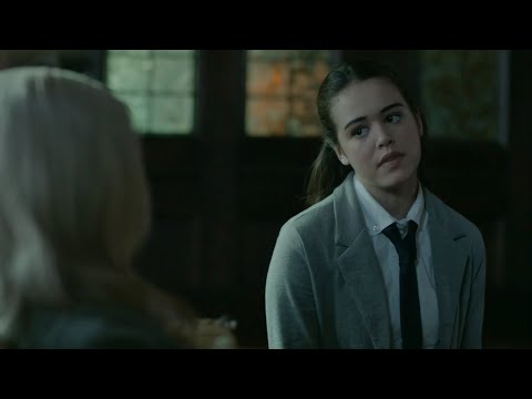 Legacies 1x10 - "Damon and Elena have kids on their own that they need to take care of"