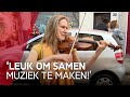 Musici spelen het Wilhelmus in Amsterdam Oost