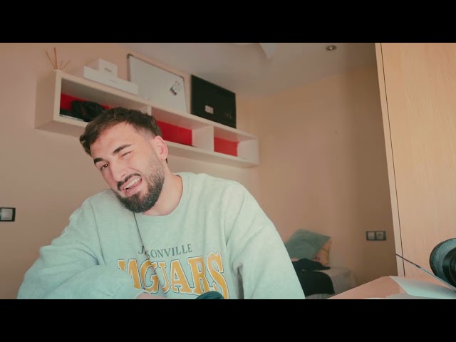 Vídeo relacionado con HOODIE CHARMS - Serie Crackled Ice - Cuentas de personalización para cordón de sudadera con capucha - Diseño futurista y mínimo - Accesorio unisex para sudadera, Streetwear y moda urbana, 16 mm