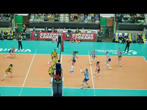 IMOCO Conegliano Vs FENERBAHCE Istanbul - 2023 Champions League Quarterfinals - End of 2nd set