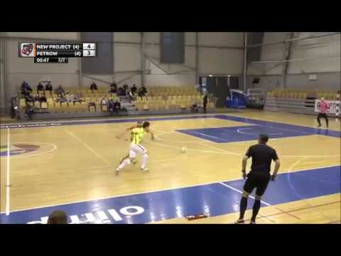 sarkanā vai dzeltenā kartīte uzmini nu?