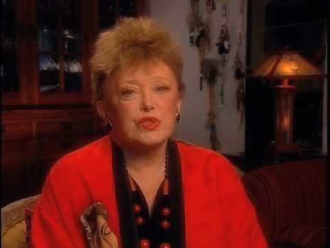 Rue McClanahan gives advice for aspiring actors - EMMYTVLEGENDS.ORG