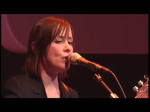 Suzanne Vega - Live at the Duo Music Exchange - 1st April 2005