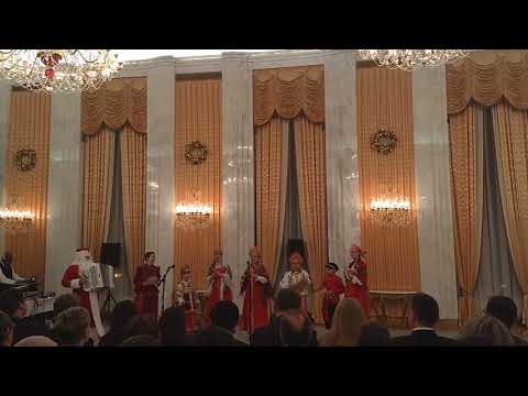 Folk Ensemble LADA Сад во дворе