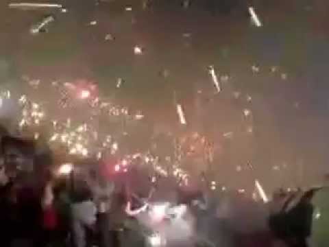 "CLUB ORIENTE PETROLERO EL MEJOR  RECIBIMIENTO DE SANTA CRUZ!!!!" Barra: Los de Siempre &bull; Club: Oriente Petrolero