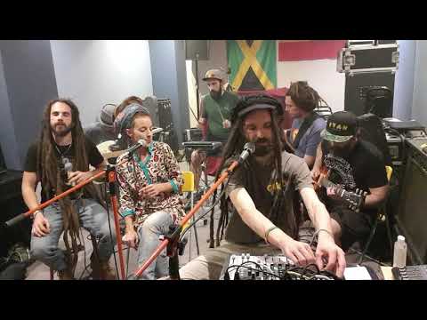 Emeterians Live streaming with Forward Ever Band 100% Puro Reggae