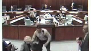 Women gets hit with paper and acts like shes dying - HALARIOUS