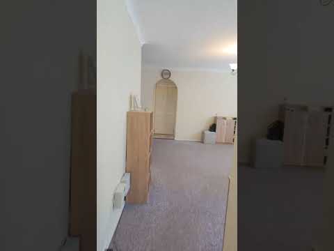 10 Jubilee Parade, Berkeley Vale, NSW 2261, 4 chambres, 1 salles de bain, House