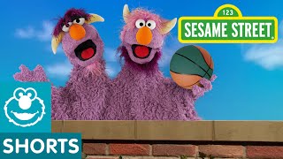 Sesame Street: Two-Headed Monster Can&#39;t Catch