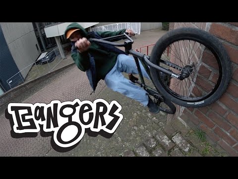 People's Store BANGERS 2025 – EXTRA MIND by Adrian Warnken #bmx