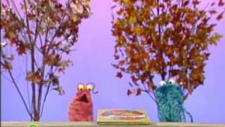 Sesame Street: Martians Discover a Book