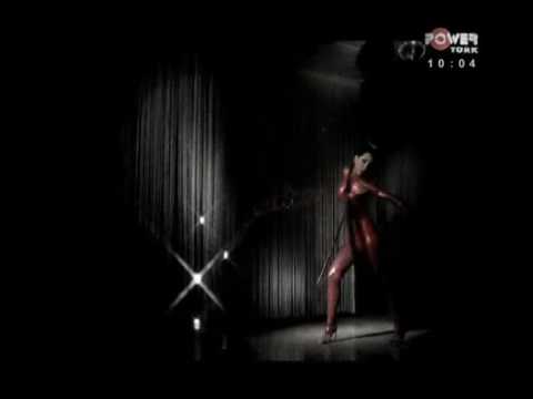 Cover Kim Bilebilir Aşkı - Official Music Video