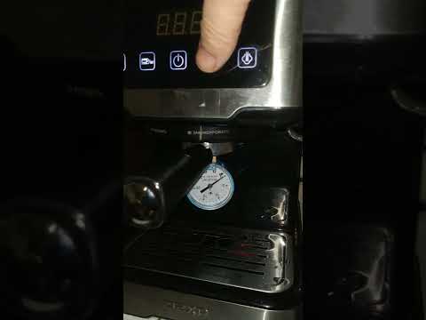 Проверка давления на бюджетной рожковой кофемашинке DEXP EM-1100