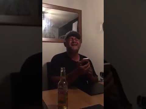 Che Chesterman Sr  ooh this voice!!