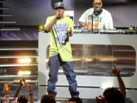 Ice Berg - Pour Yo Liquor Out (feat Trick Daddy & Shonie)