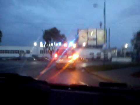 ALARMOWO na gwizdkach za karetką do zakładu psychiatrycznego w Lublińcu