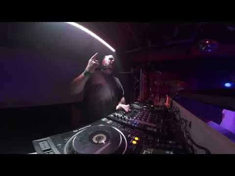 Mark Breeze - Whizzkid (Faction x Breakin Soundz @ The Doncaster Warehouse) 