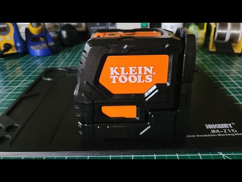 KLEIN TOOLS 93LCL Cross-Line Laser Level w/ Self Leveling Horizonal and Vertical Lines