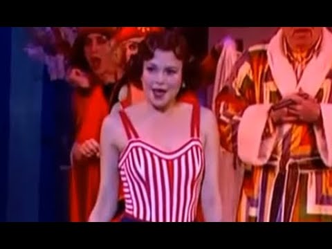SUTTON FOSTER "Drowsy Chaperone": "Show Off" B'way Pro-shot